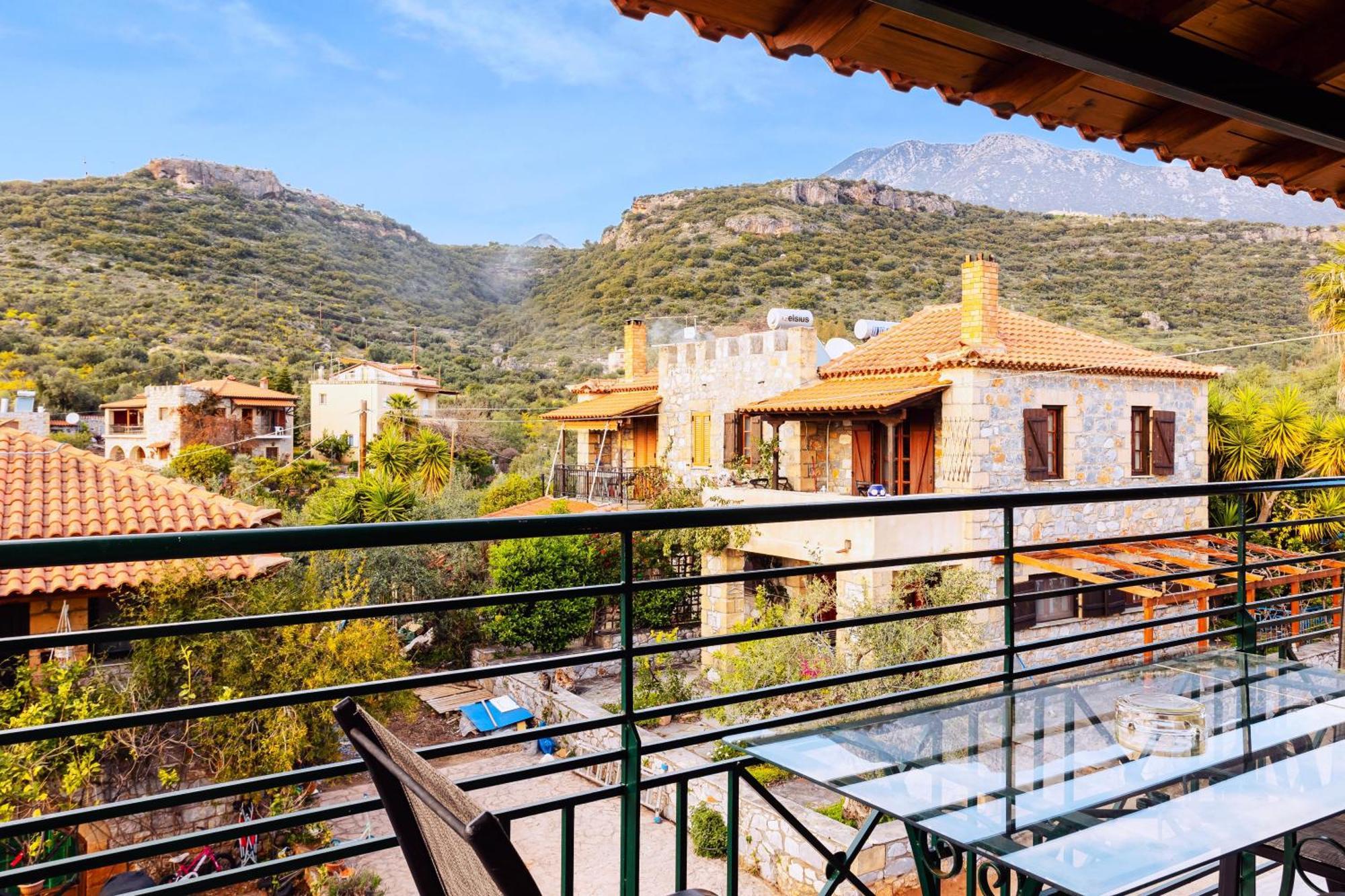 Stoupa Serene Nests - Spitiko Getaway Exterior photo